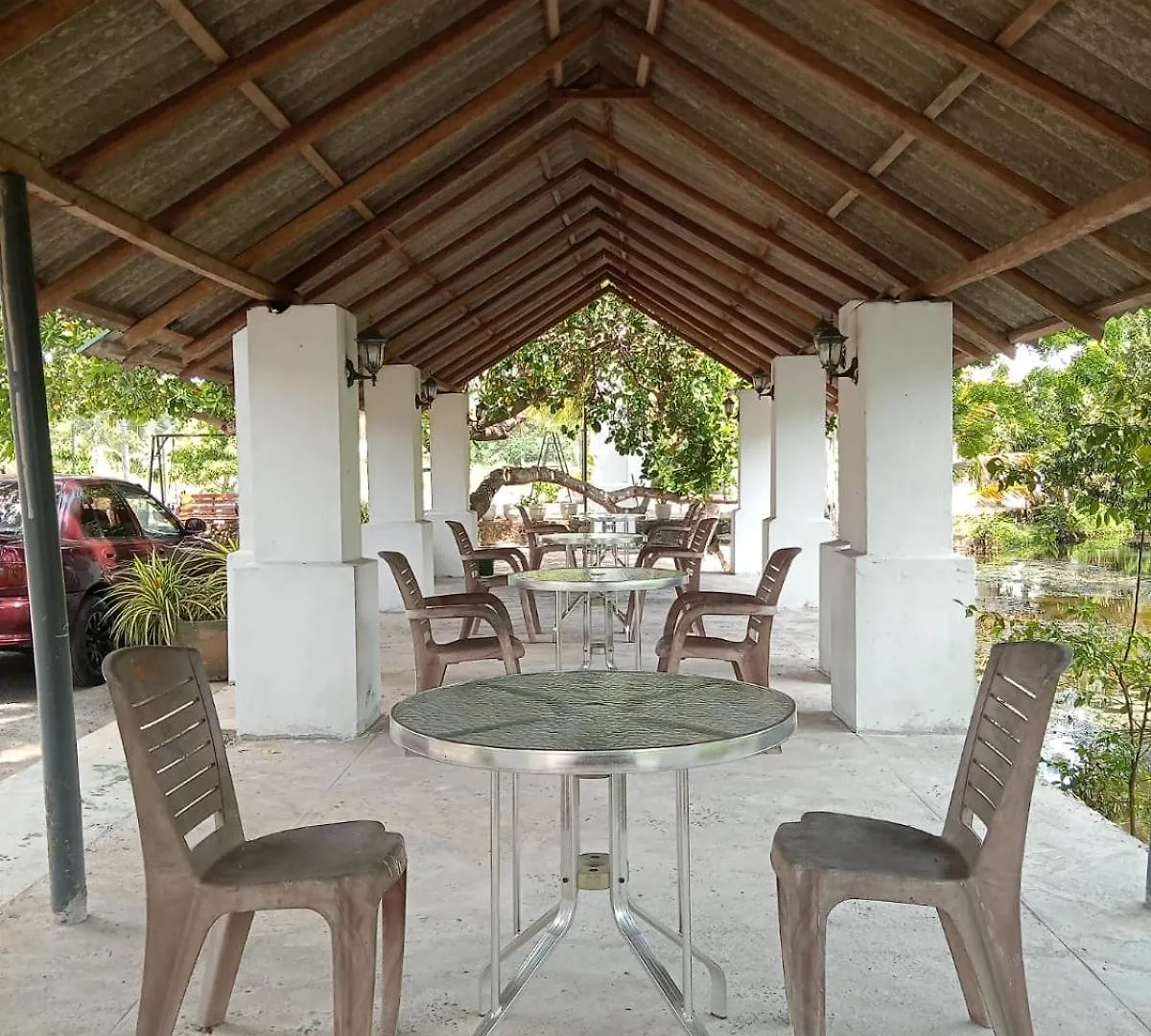Riverside Hotel Katunayake